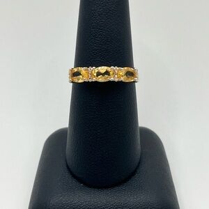 Elegant Gold and Silver Women's Ring